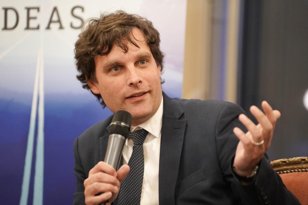 debate__atlantic_relations_in_crises_20