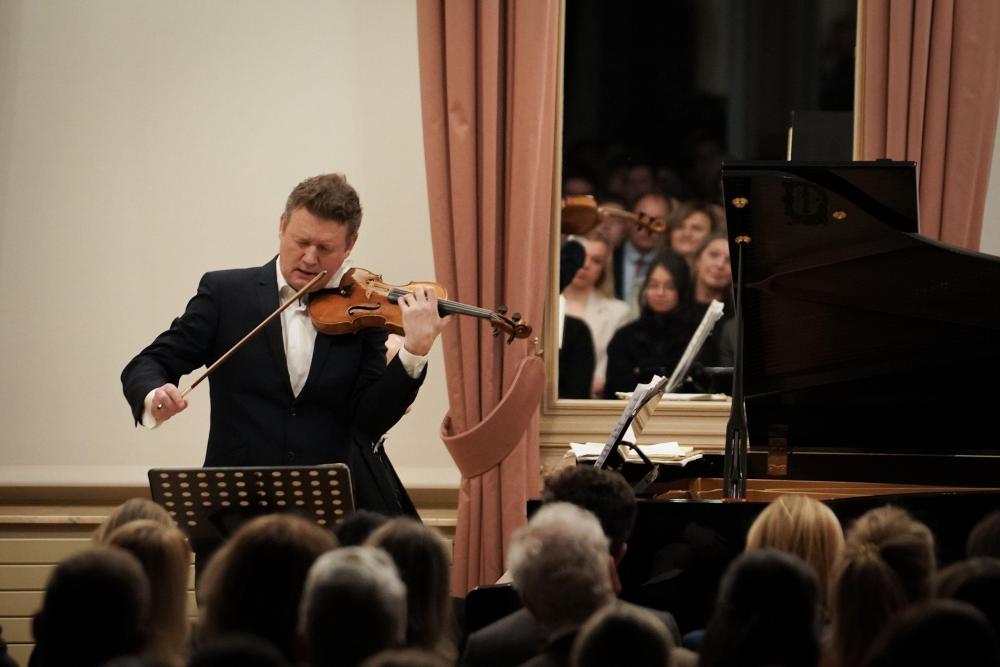 ph_concert_series__ivan_ženatý___martin_kasík_10