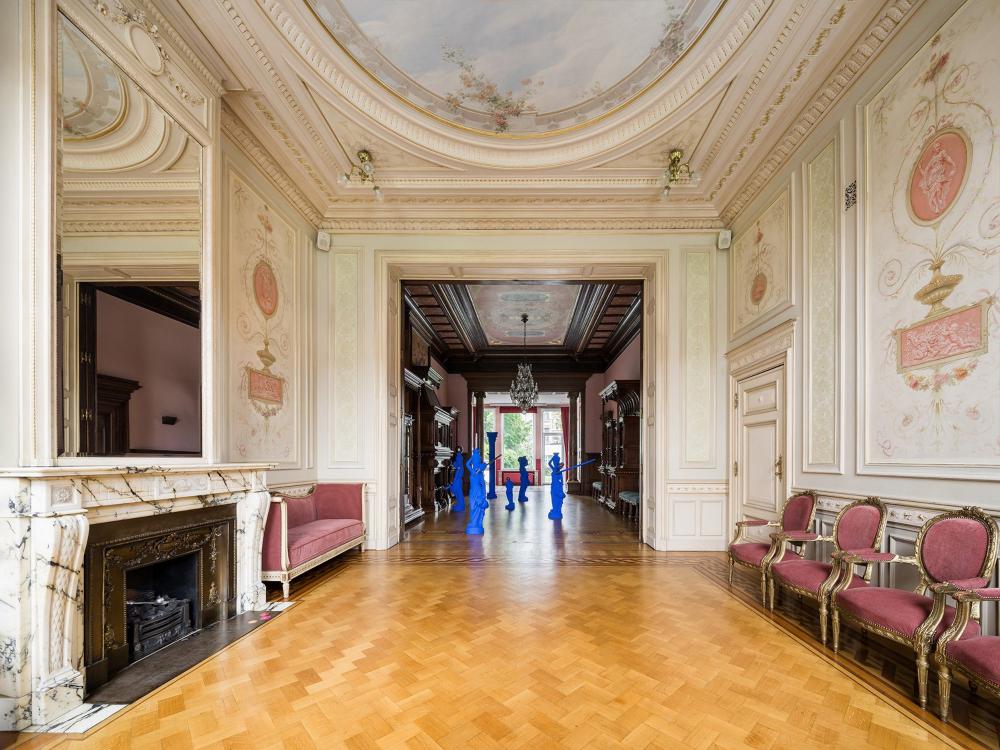 Prague_House_Main_Hall_935c5a35e1
