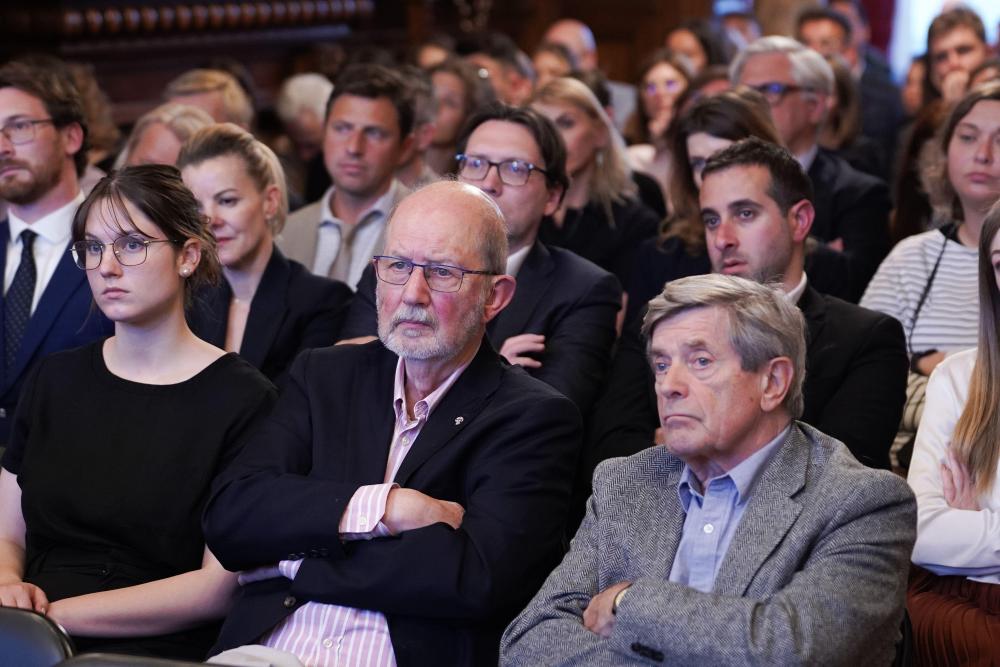 debate__atlantic_relations_in_crises_12