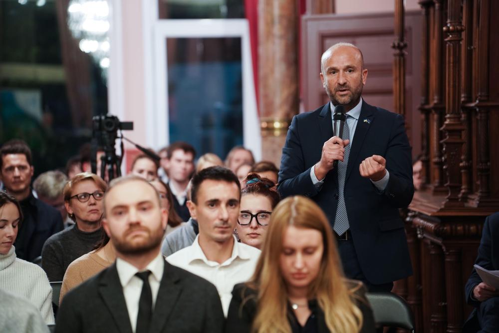 debate__the_future_of_european_integration_of_ukraine_11