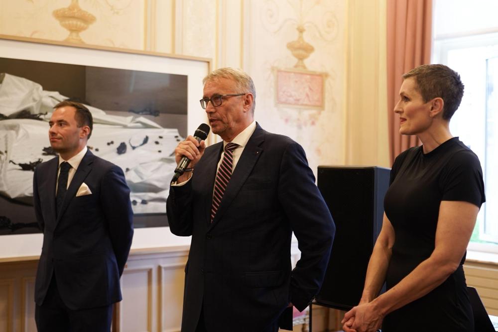 newly_elected_czech_meps_met_at_prague_house_for_the_first_time_9