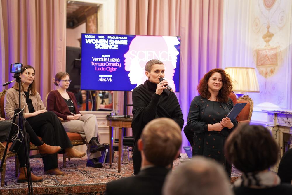 science_café__women_share_science__1