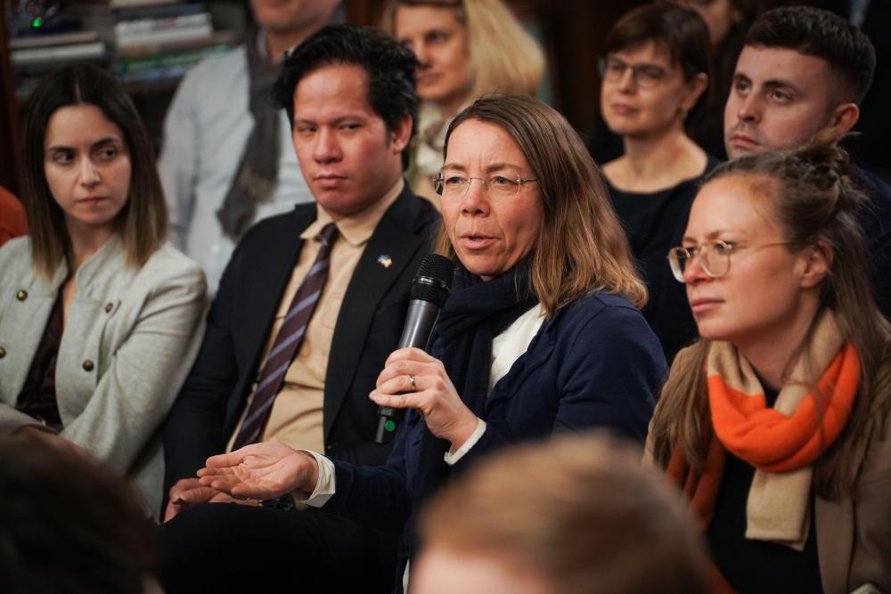 science_café__women_share_science__11