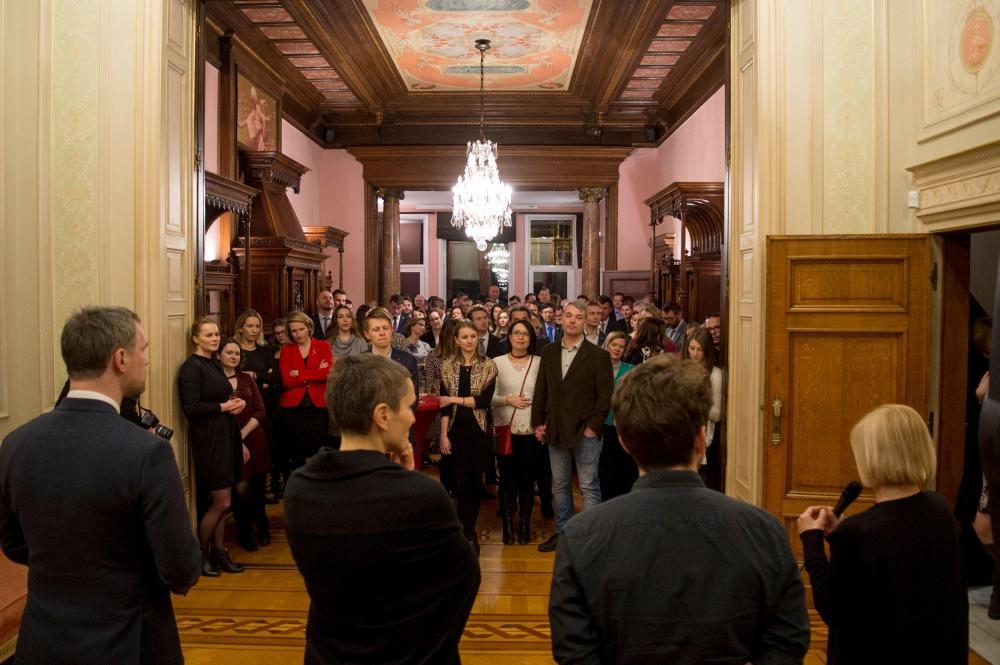 the_festive_opening__richard_loskot__object_and_consciousness__4