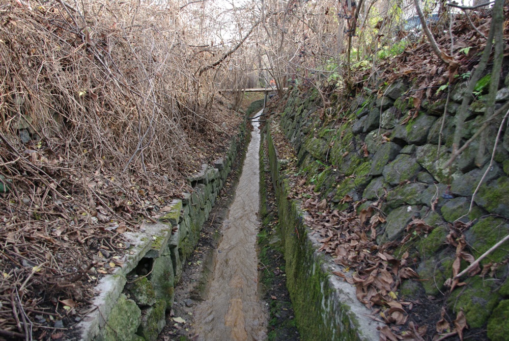 Oprava koryta Mariánskolázeňského potoka, ilustrační foto