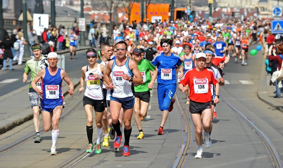 Loni se zúčastnilo Hervis 1/2Maratonu Praha 9614 běžců.
