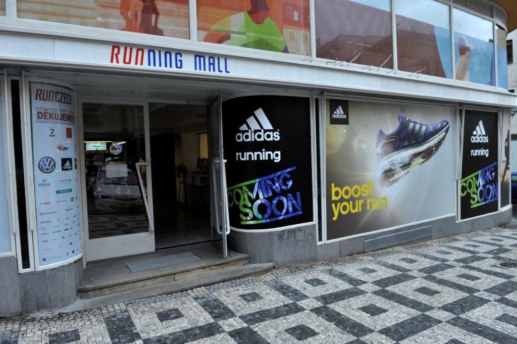 V Praze se otevírá třípatrové běžecké centrum Running Mall!
