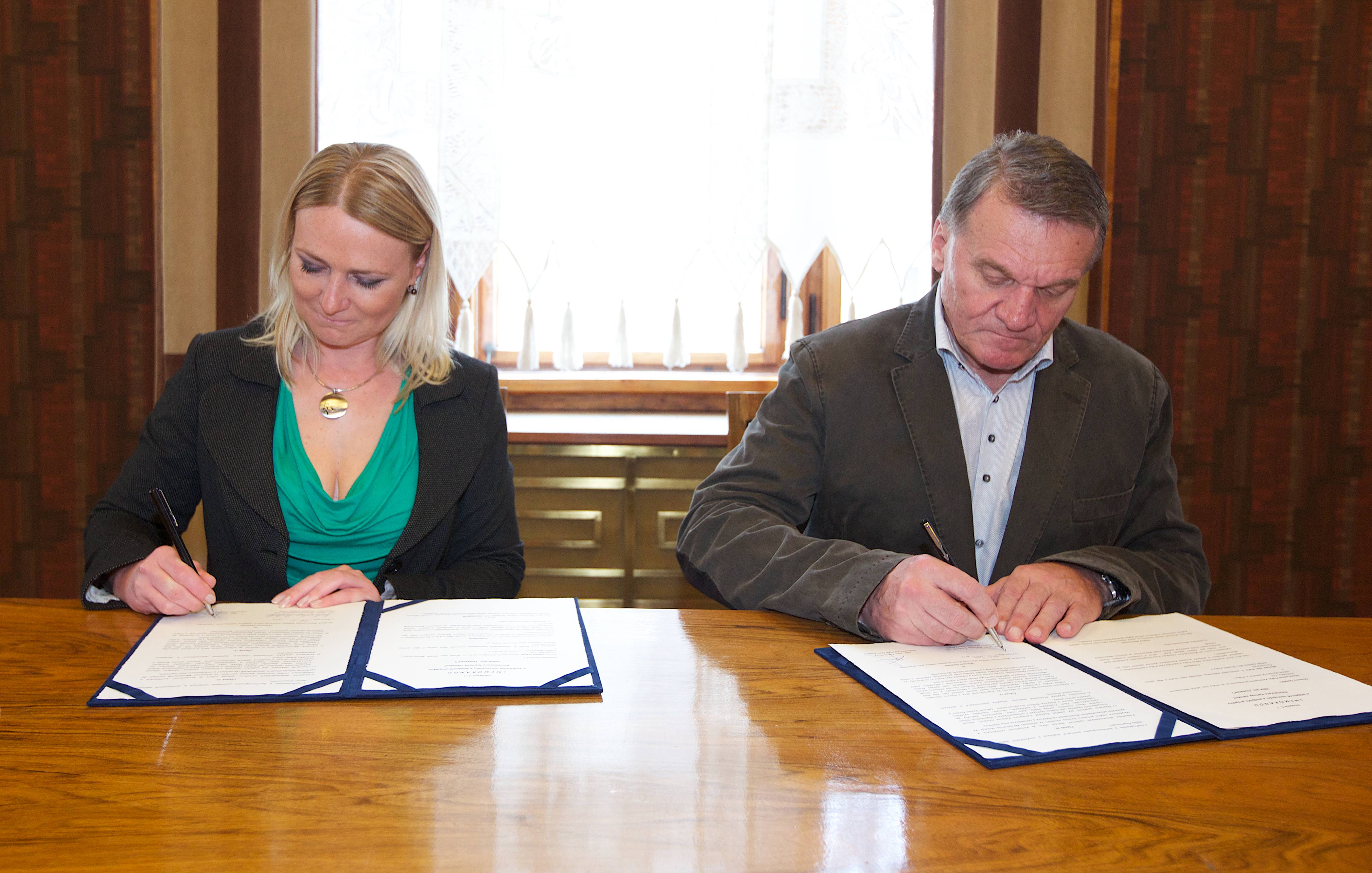 Podpis dodatku k Memorandu o vzájemné spolupráci a podpoře projektu Revitalizace Karlova náměstí