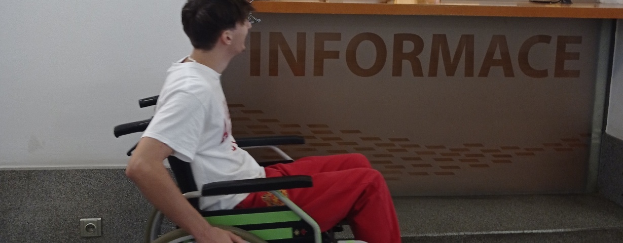 Den bez bariér 2026 Bariéry kolem nás