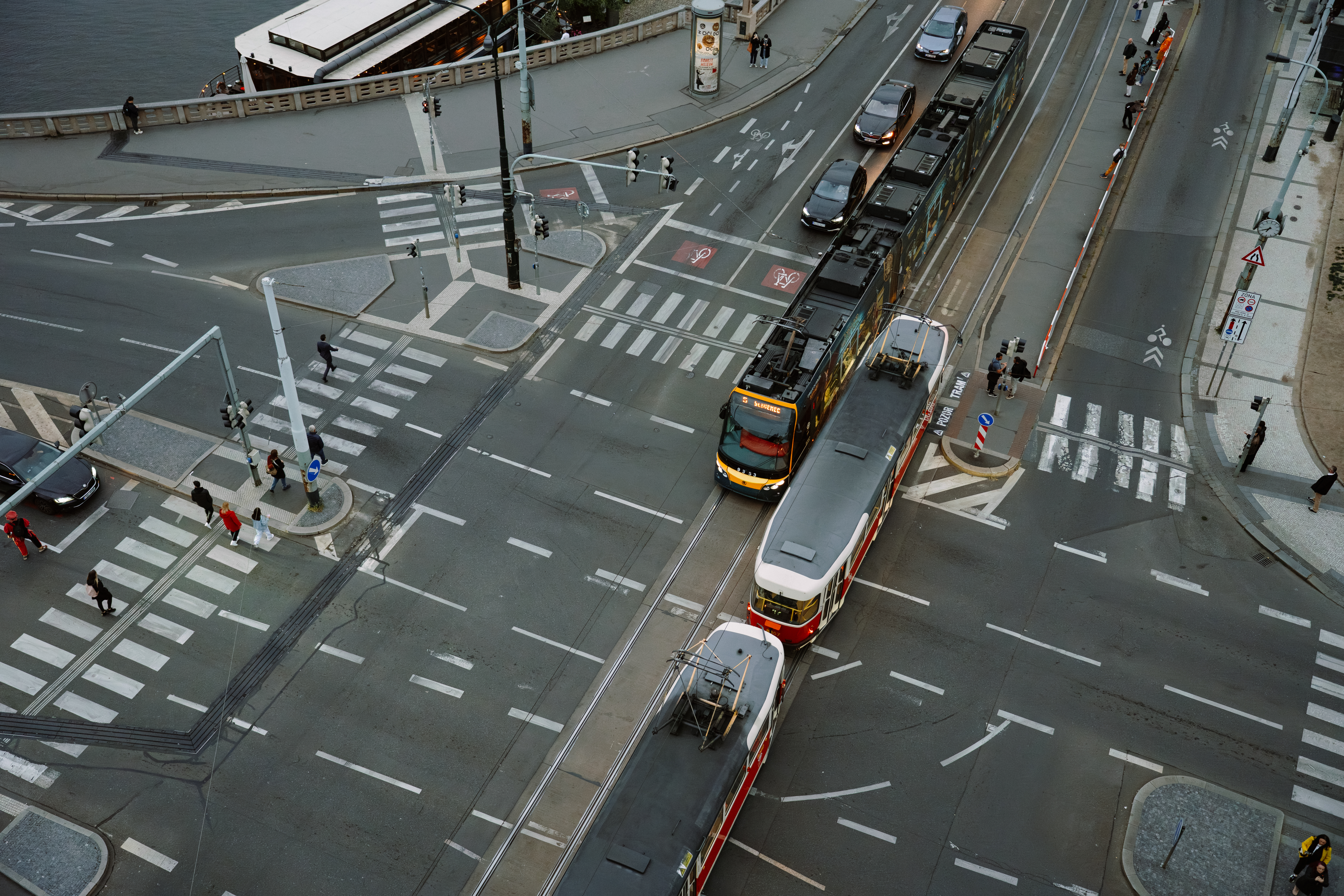 Doprava a infrastruktura.jpg