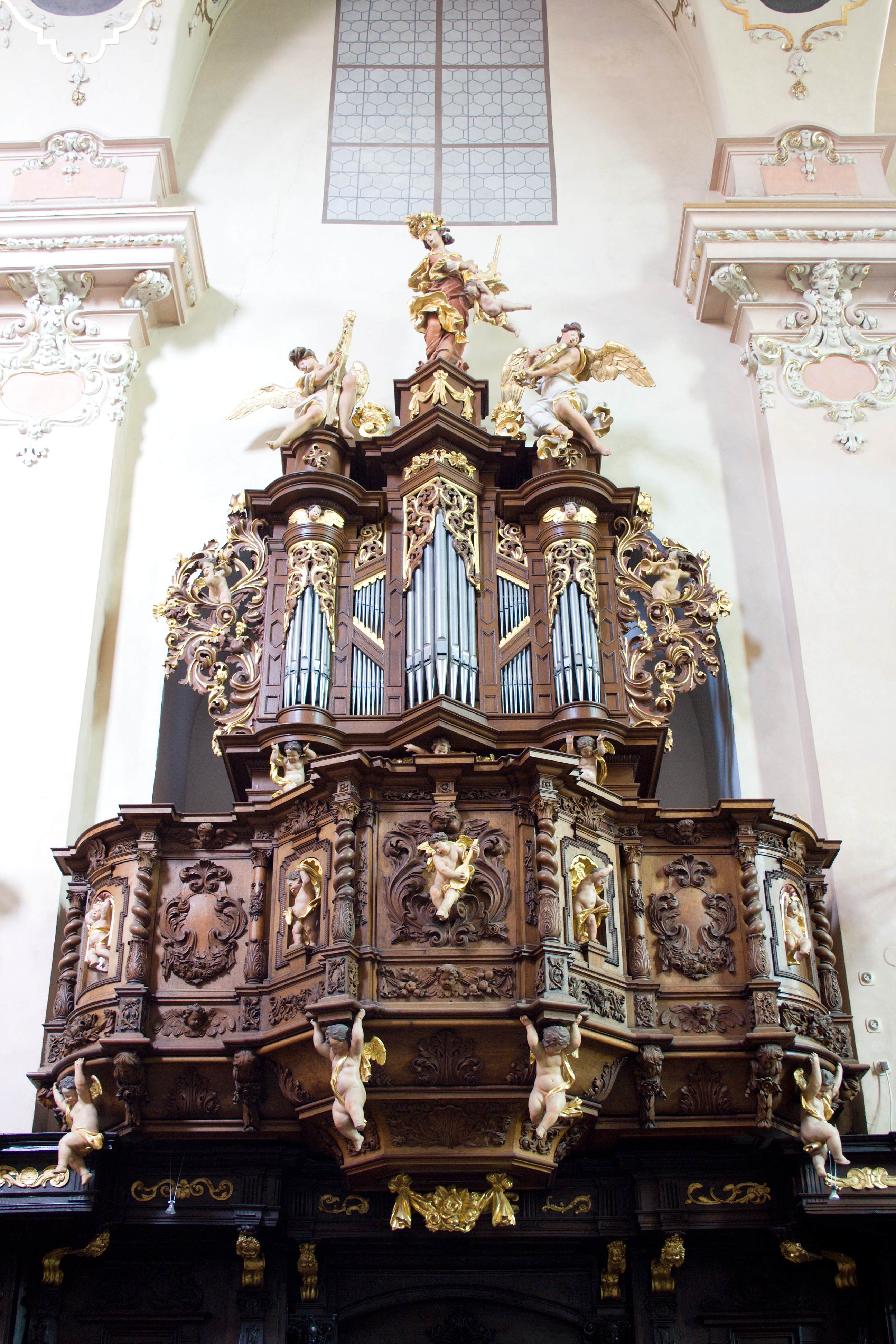 g004M_varhany v bazilice na Strahově