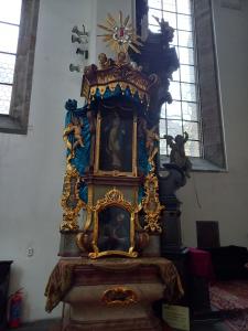 g007M_oltář v kostele sv. Ducha_po (5)