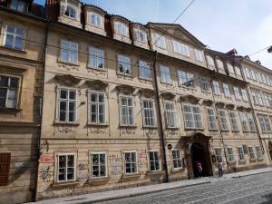 karmelitska_pred_02