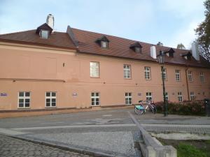 g009_U Lužického semináře 111_42_po (2)