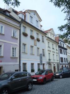 g011_U Lužického semináře 95_16_po (5)