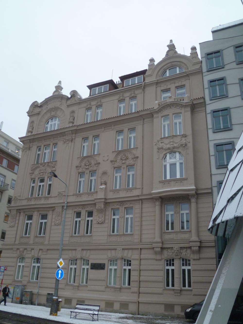 g037_Gorazdova 1982_19_po (4)
