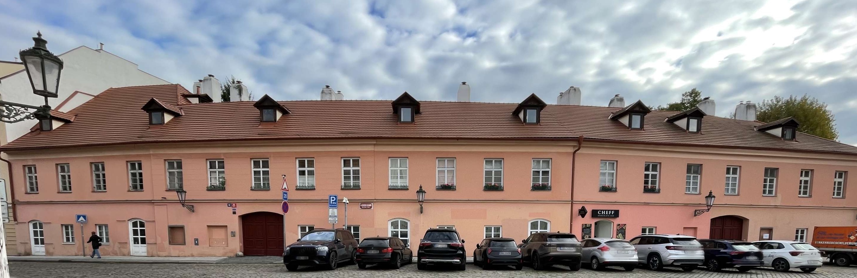 U Lužického semináře 42