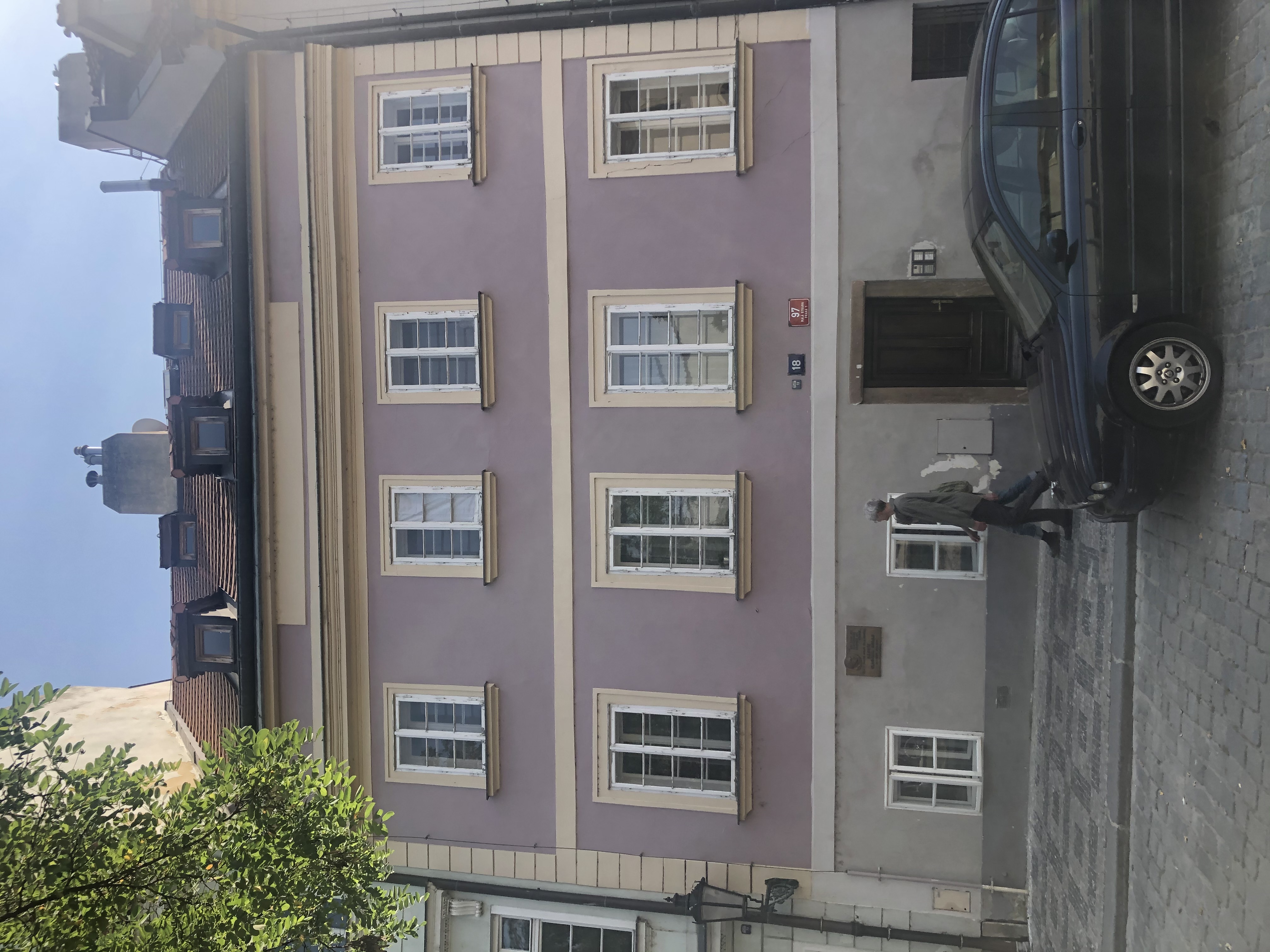 U Lužického semináře 18