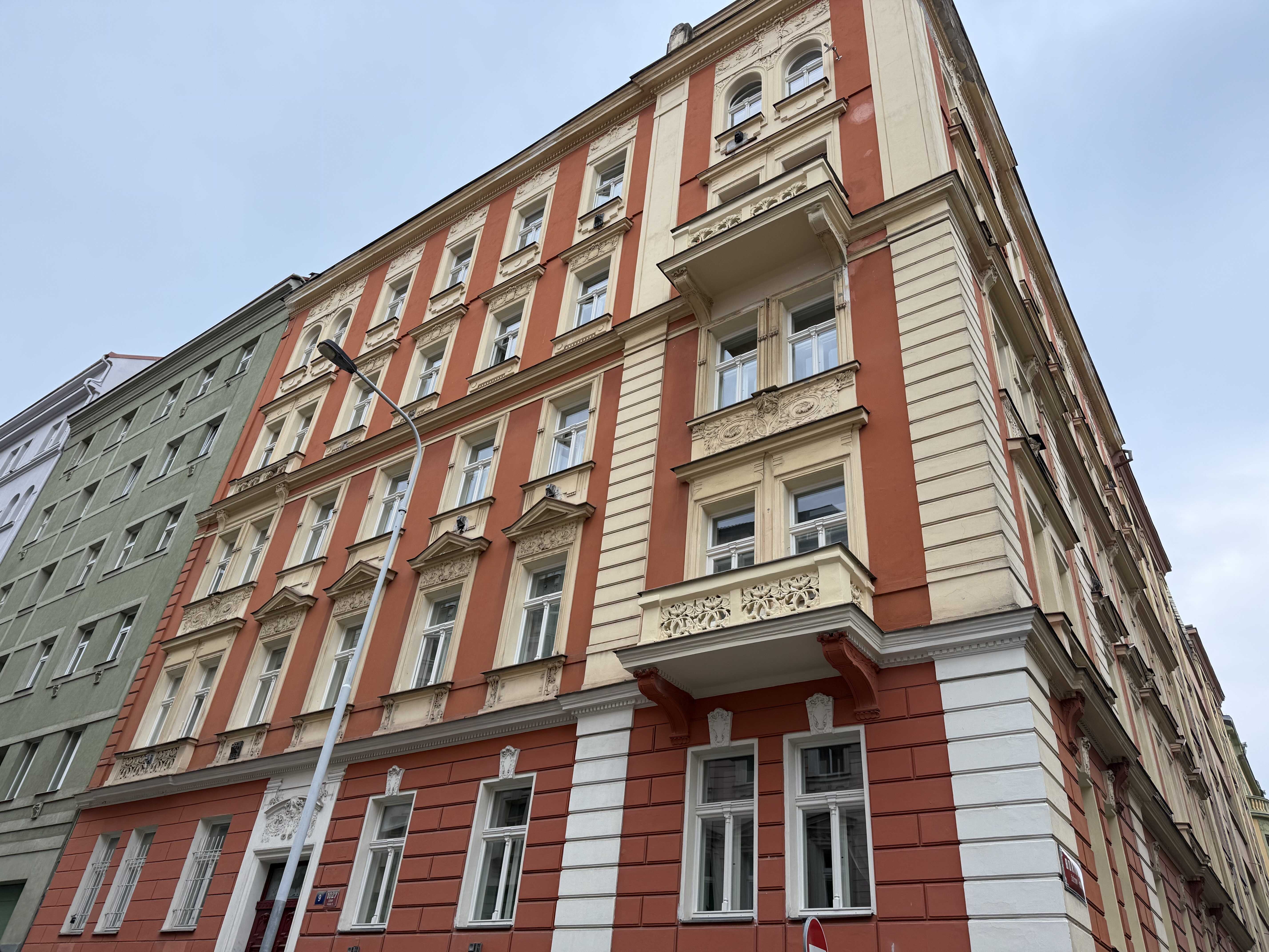Krásova 9