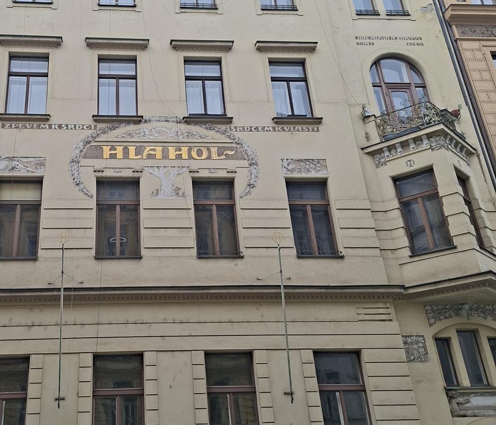 Masarykovo nábř. 16_pred (1)