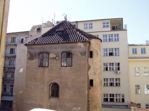 1150927_Č.p. 314, hranolová věž staroměstských hradeb, k. ú. Staré Město, Bartolomějská 4, Praha 1