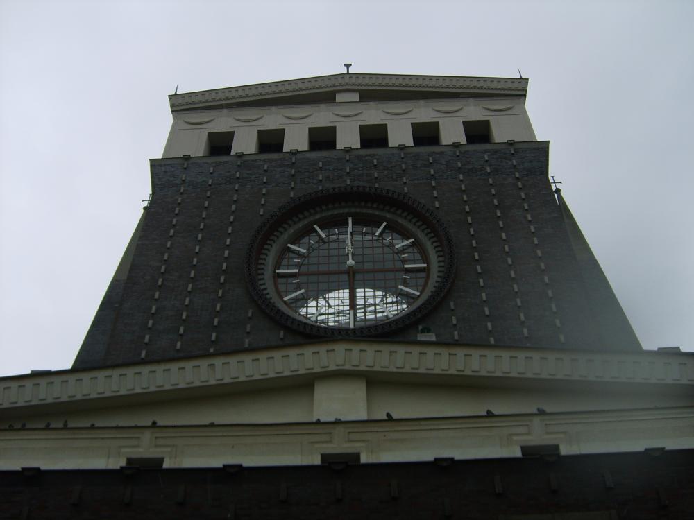 Detailní pohled na věž