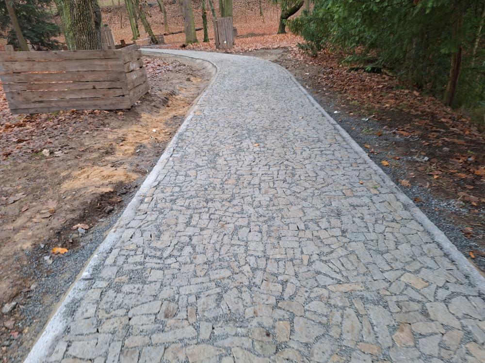 Stromovka - fotografie z průběhu opravy cest na severních svazích 02