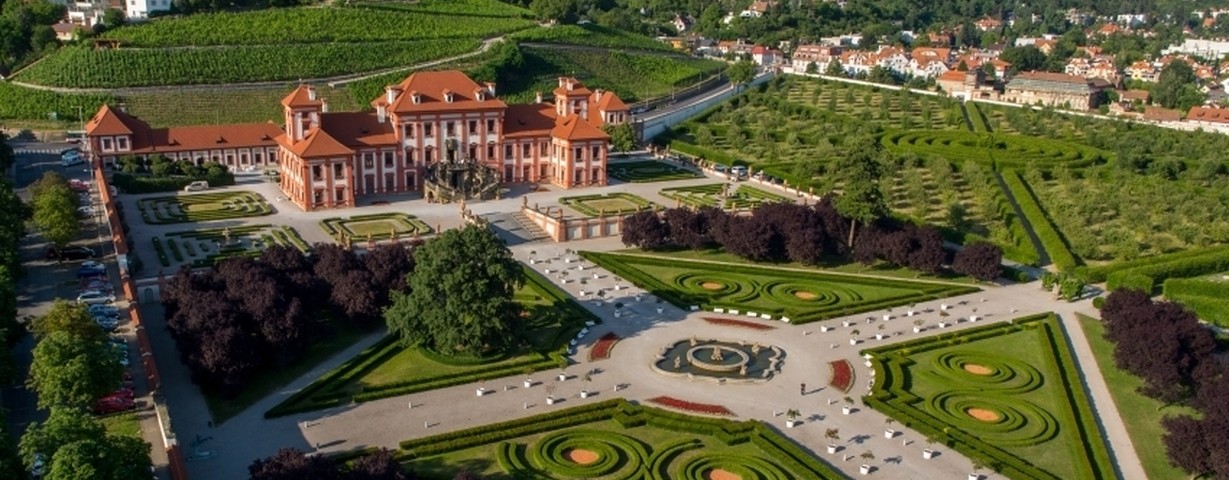 Trojský zámek