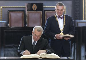 1247251_2011-04-21 - Setkaní s prezidentem Maďarské republiky Pálem Schmittem