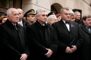 Pietni_vzpominky_u_Hlavkovy_koleje_02