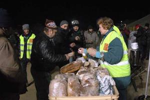 28.1.2006-Zimní krizové středisko Letná - příchozí dostanou teplý čaj, chléb a polévku