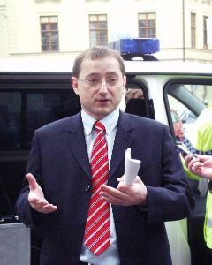 29.3.2007- Náměstek Blažek představil novinářům nové mobilní radary MP