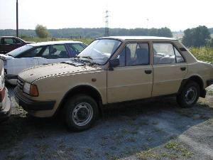 c_124_skoda_105_l_int_jpg