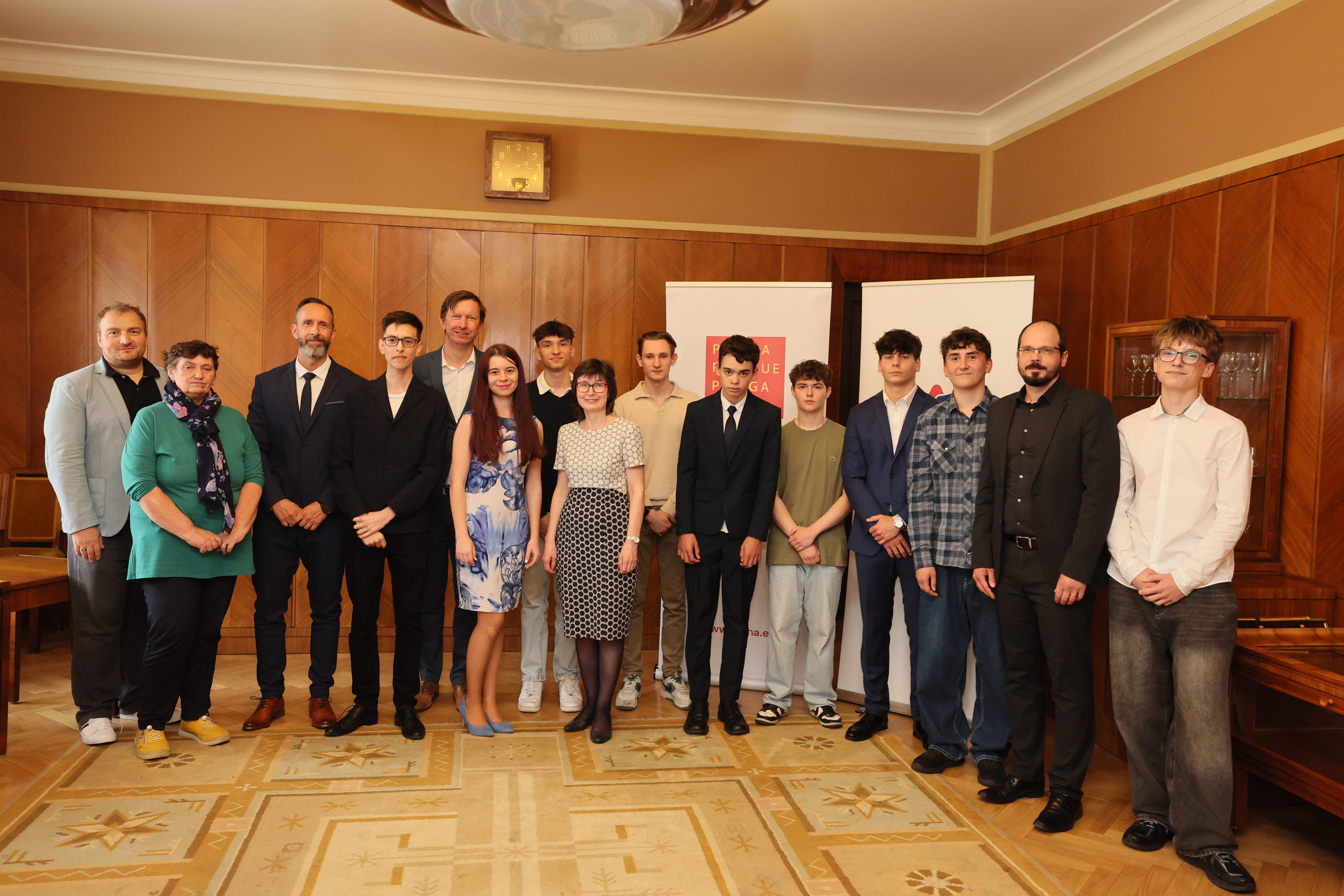 Ze slavnostního předávání diplomů pro nejúspěšnější pražské žáky