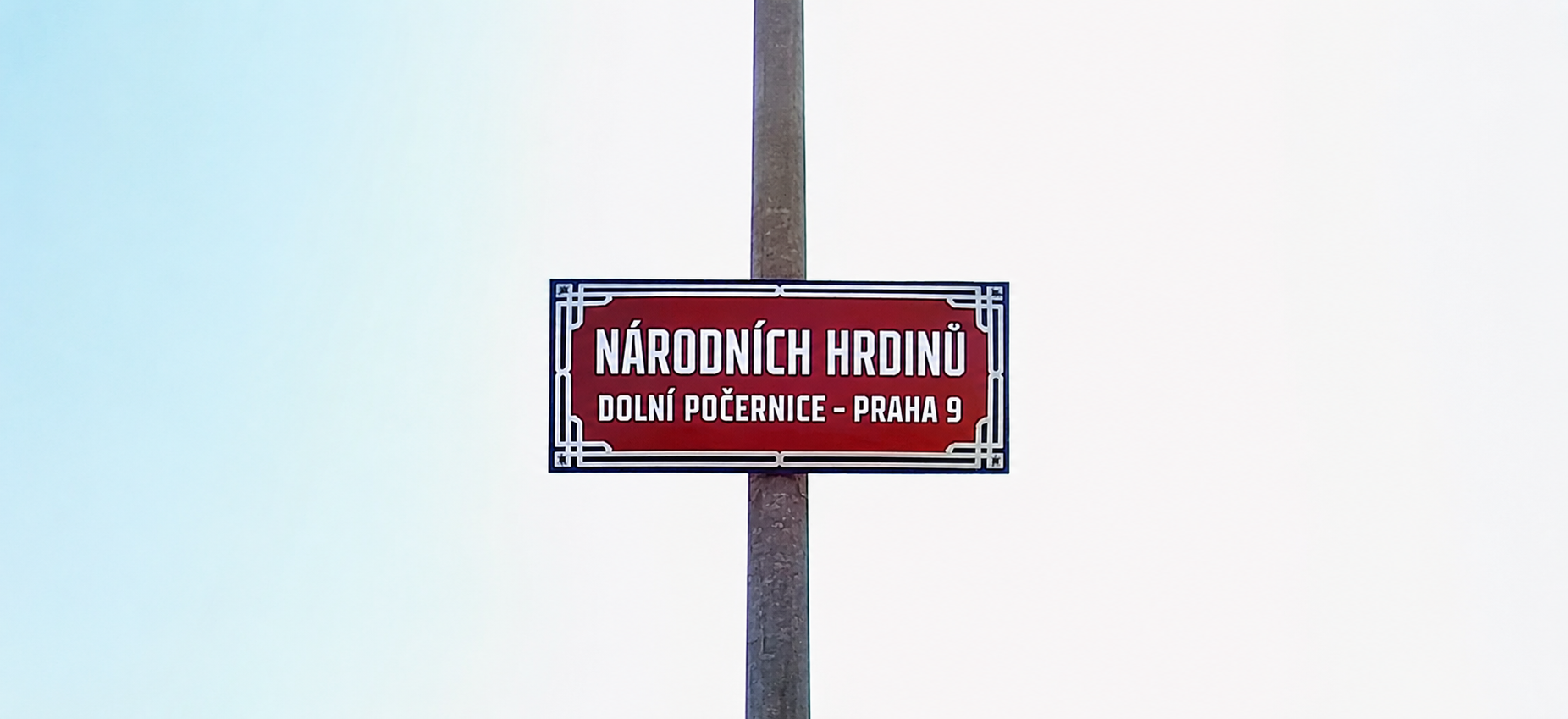 ulice Národních hrdinů v Dolních Počernicích