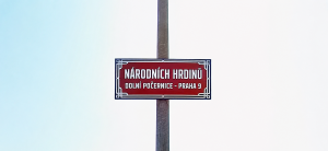 ulice Národních hrdinů v Dolních Počernicích