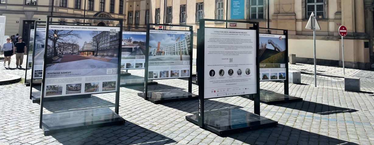 z výstavy na Mariánském náměstí