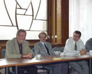 FOTO ze setkání ředitele společnosti Praha 2000 Michala Prokopa a zvonaře Petra Manouška u primátora Jana Kasla