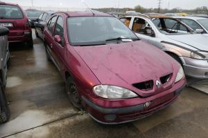 167_24_renault_megane_4p8_7841