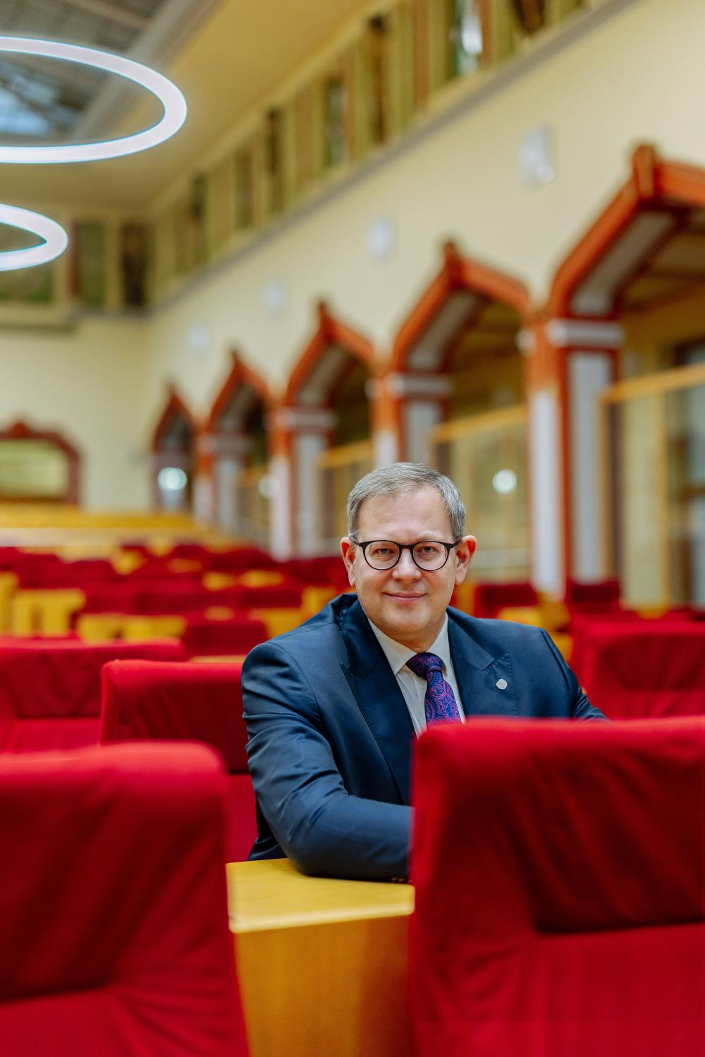 Ing. Tomáš Slabihoudek_03