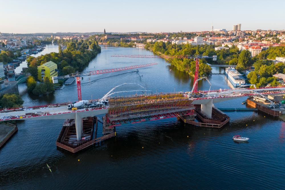 12.8.2025 - betonáž nosné konstrukce takt č. 6 (2)