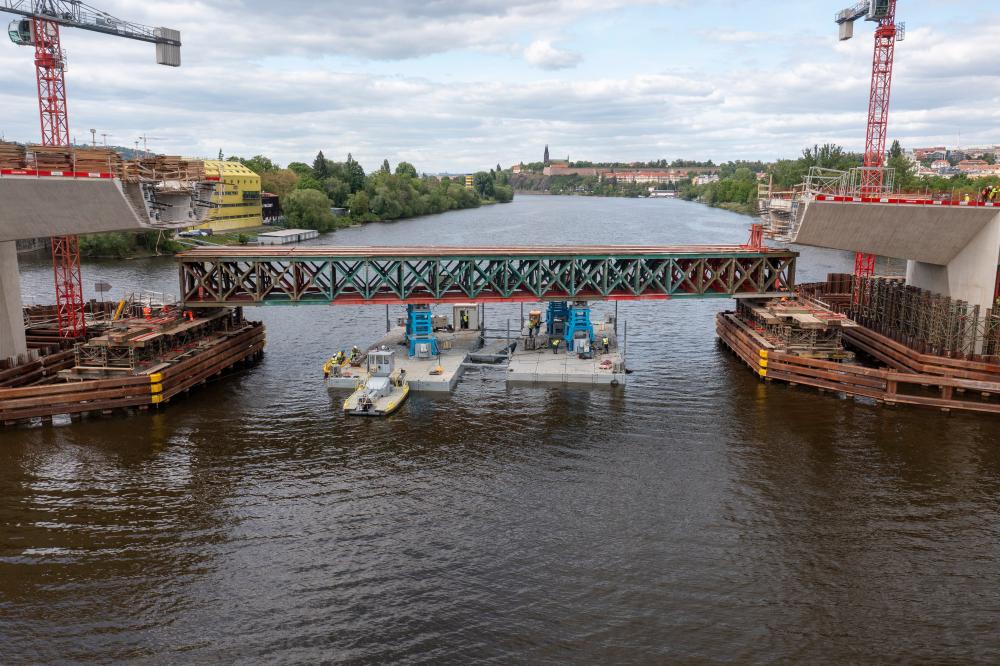 8.5.2025 - přesun ŽM16 pro nosnou konstrukci takt č. 6 (3)