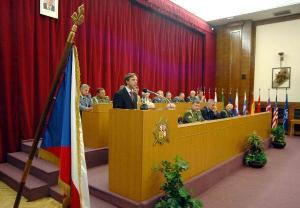 78.6.2005 - Slavnostní setkání s válečnými letci v sále ministerstva obrany v Praze 6 Na Valech