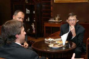 455259_Setkání primátora hl. m. Prahy MUDr. Pavla Béma s Billem Gatesem