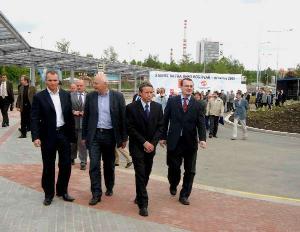 Primátor Pavel Béma další představitelé města se dne 26. května zúčastnili slavnostního otevření stanice Depo Hostivař.