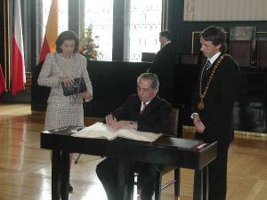472256_18. 4. 2005: přijetí prezidenta Kyperské republiky v Brožíkově síni Staroměstské randice