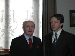 21. 1. primátor Bém přijal na zdvořilostní návštěvě J. E. velvyslance Republiky Slovinsko pana Drago Mirošiče.