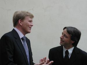 J. K. V. Willem-Alexander, princ oranžský při setkání s primátorem hl. m. Prahy v Muzeu Kampa