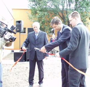 4.9.2006-Slavnostní přestřižení pásky nového areálu Centra volného času na Proseku